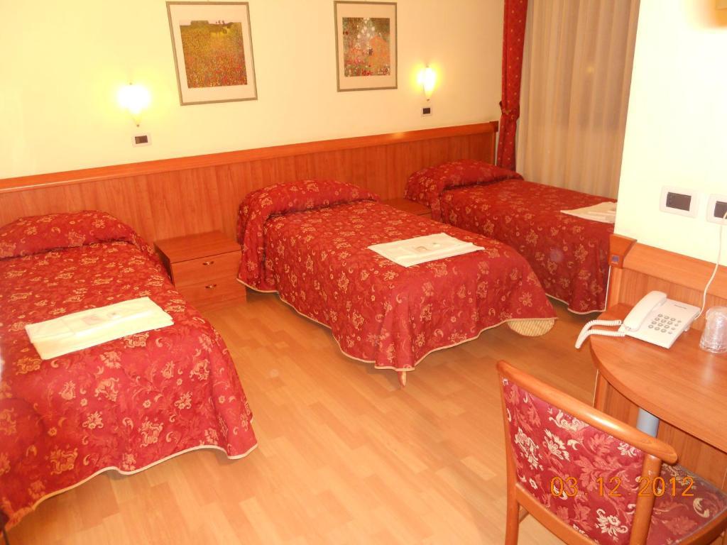 Hotel Val Di Sangro Perano Bilik gambar